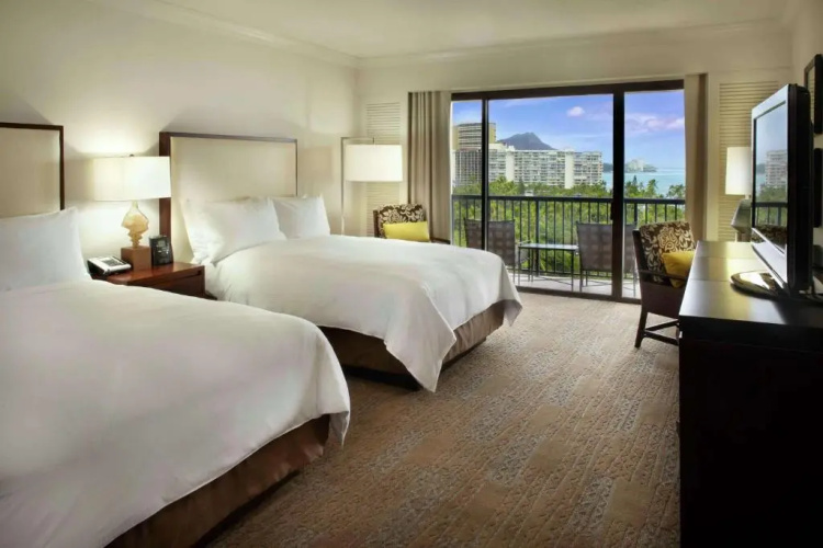 Hilton Hawaiian Village Waikiki Beach Resort photo 6