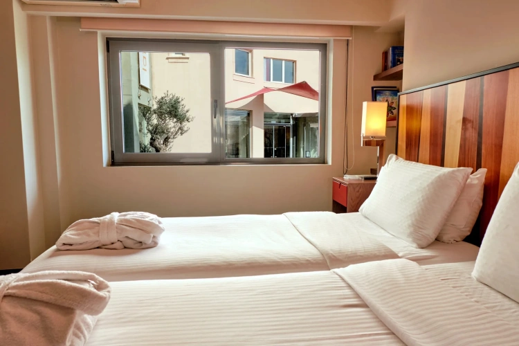 Twin room