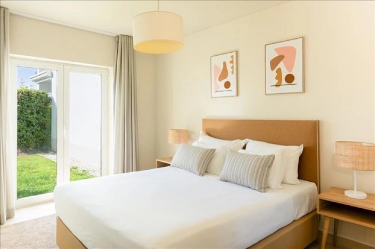 2 Bedrooms Deluxe Quadruple Apartment