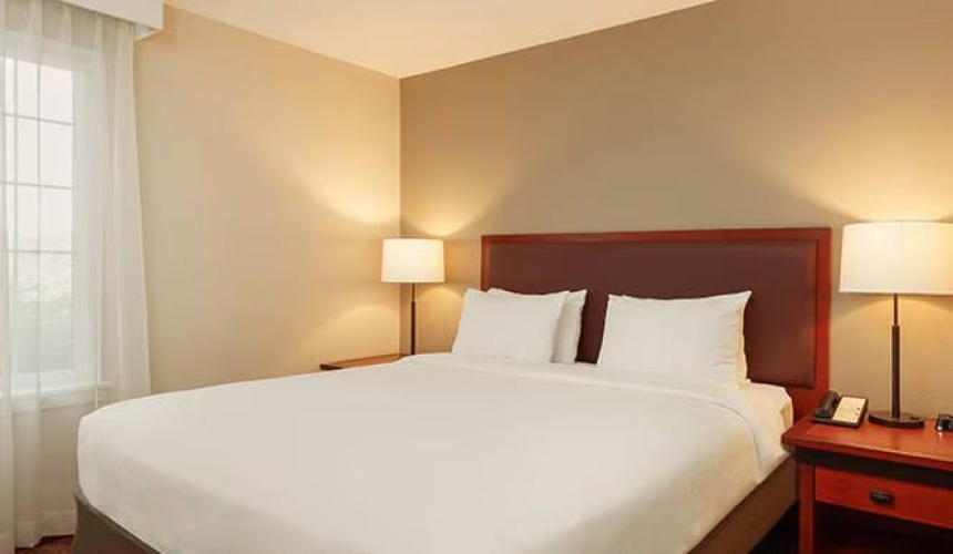 Boardroom Double Suite