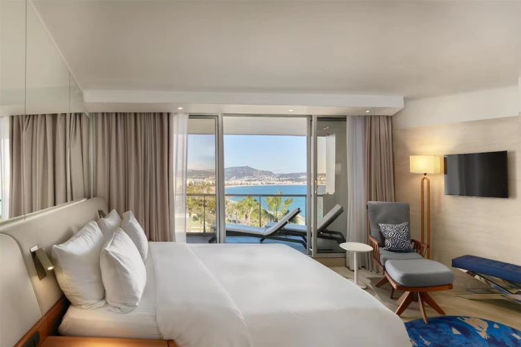 Terrace Double Suite with bay view
