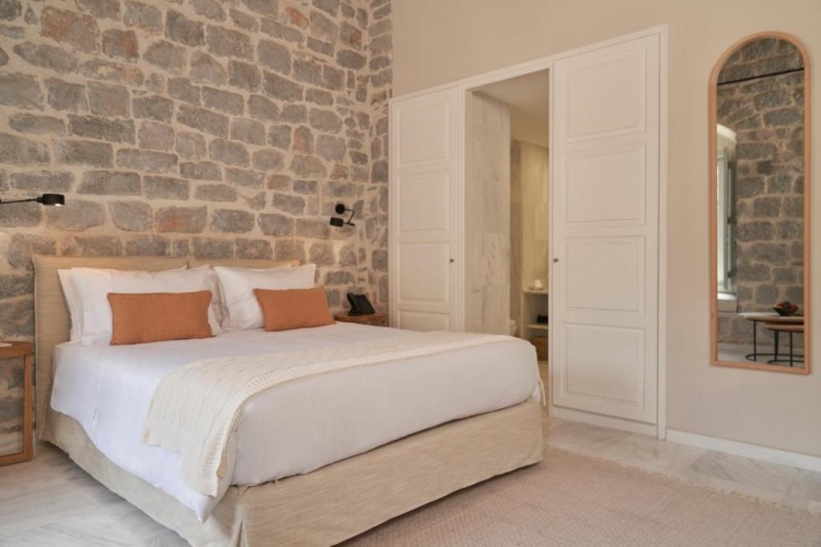 Cove Double Suite