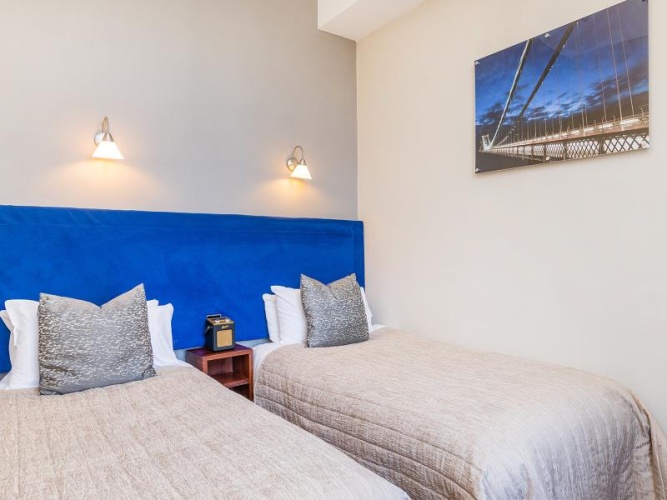 Twin room