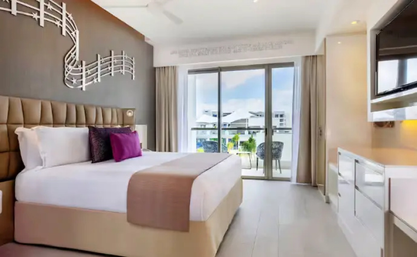Entourage Double Suite