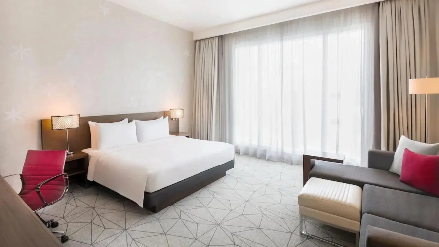 Double room with pool view