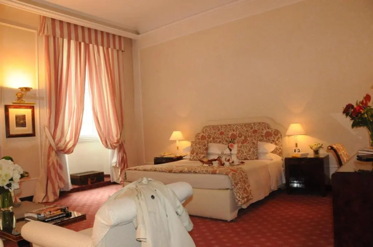 De La Ville photo 8