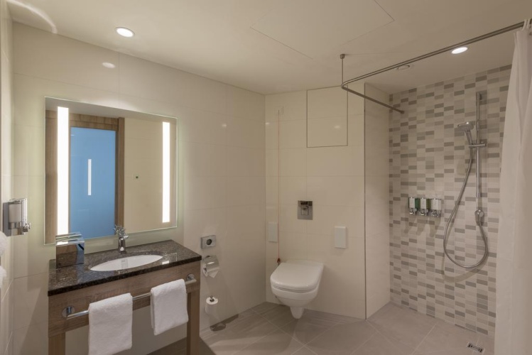 Hampton by Hilton Frankfurt City Centre East photo 12