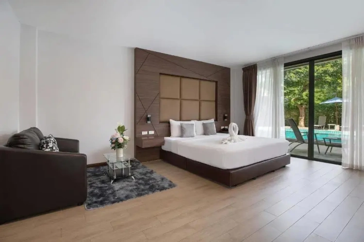 Deluxe Pool Access Double room