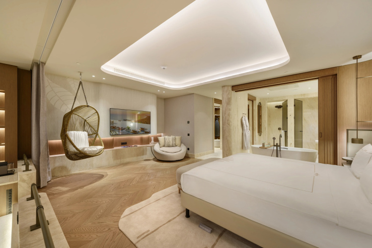 Regnum The Crown Resort