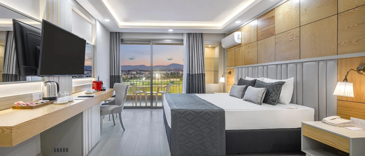 Double Jacuzzi Suit Room