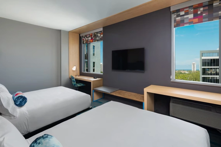 Aloft Twin room