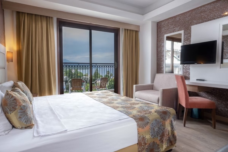 Standard Double room with sea view