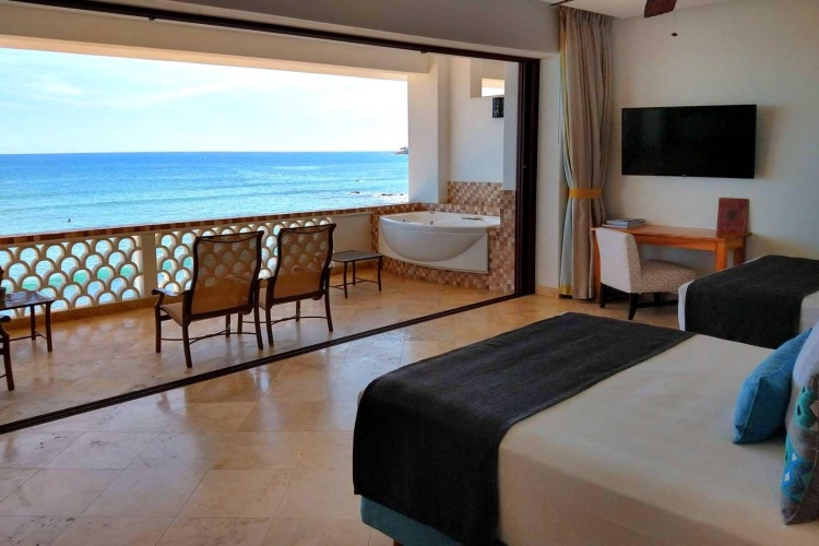 Elite Ocean Twin room