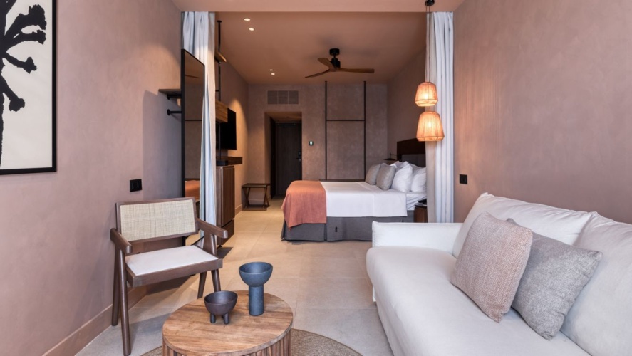 Sapphire Sublime Pool Double Suite with balcony and with sea view