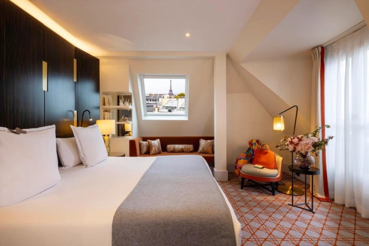 Eiffel Tower View Montalembert Double Suite