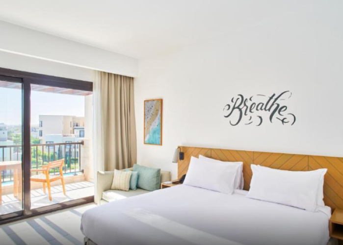 Premier Twin room with lagoon view