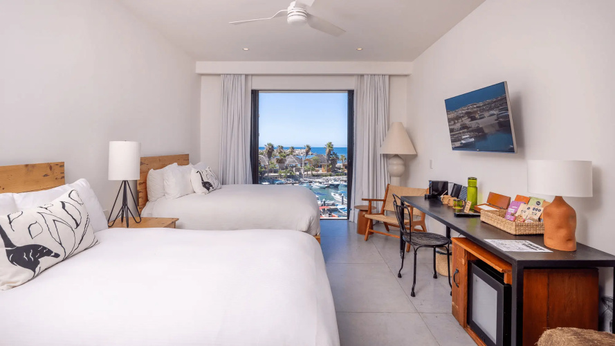 Twin room with ocean view