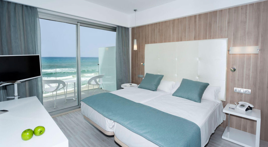 Superior Double room with sea view