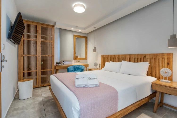Classic Annex Twin room with partial sea view