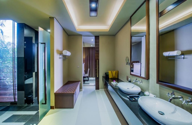 Impiana Pool Villa