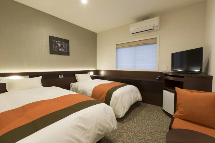 Universal Twin room
