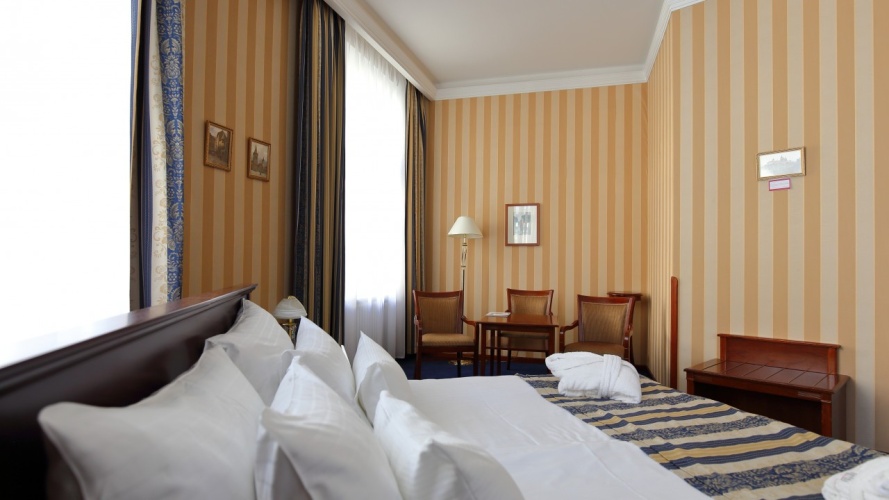 Triple Suite