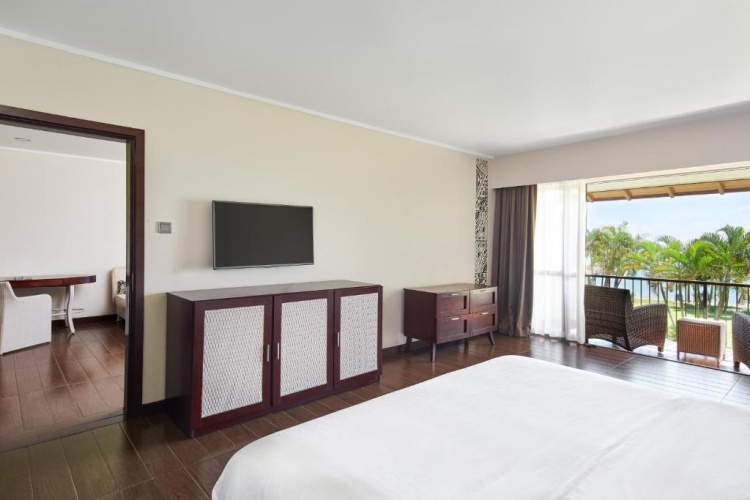 1 Bedroom Double Suite oceanfront