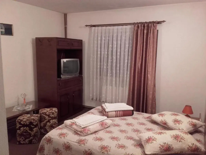 Pension Piatra Craiului