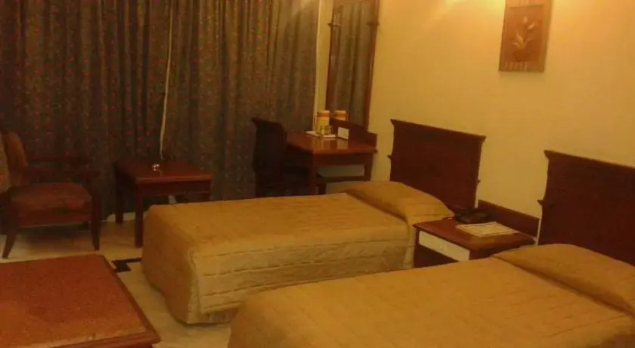 Hotel Aavanaa Inn