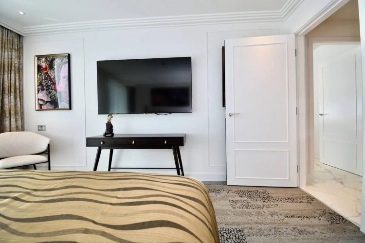 Regent's Suite