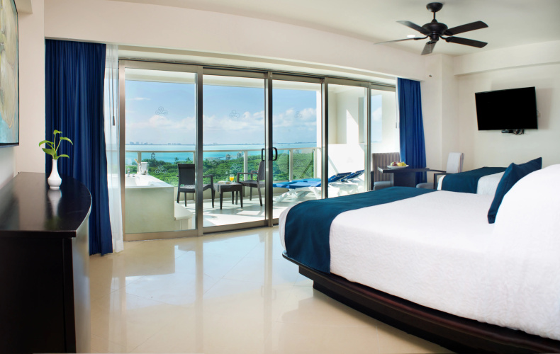Seadust Cancún Beach Resort  All Inclusive