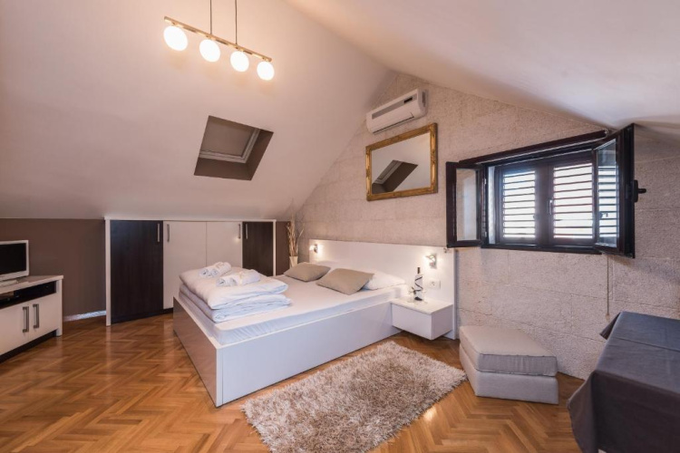 Apartments Donat