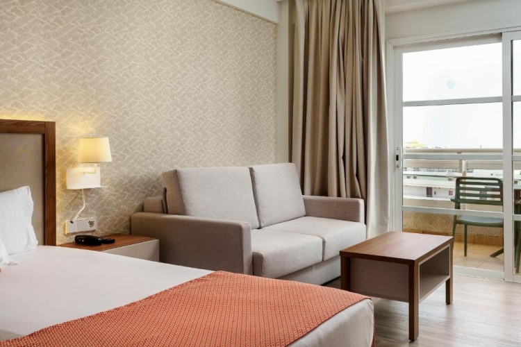 Twin My Favorite Club Junior Suite with ocean view