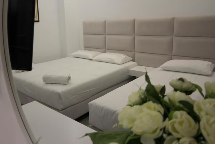 Edina Hotel