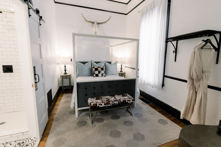 Tuscan Double Suite