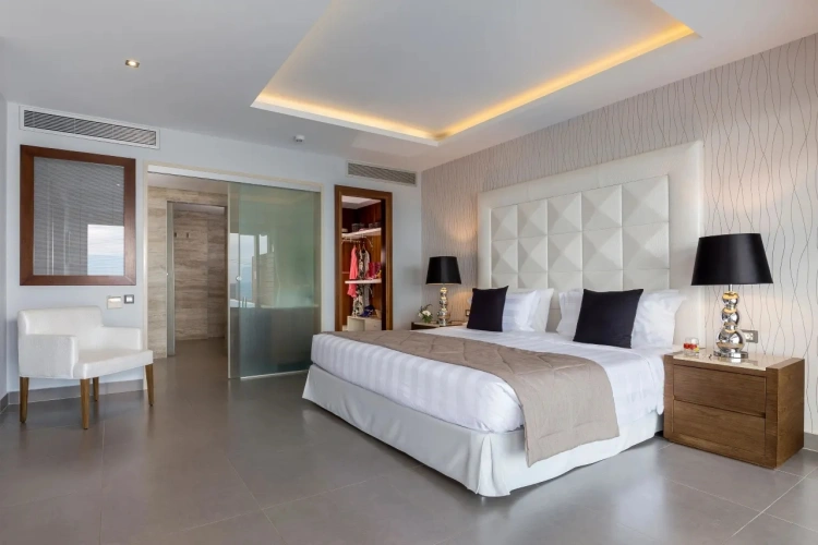 Mediterranean Suite with Private Pool with sea view