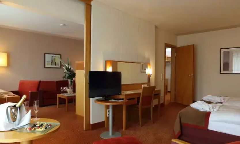 Double Suite