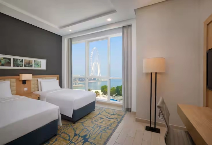 2 Bedrooms Dubai Eye View Kitchen Quadruple Suite