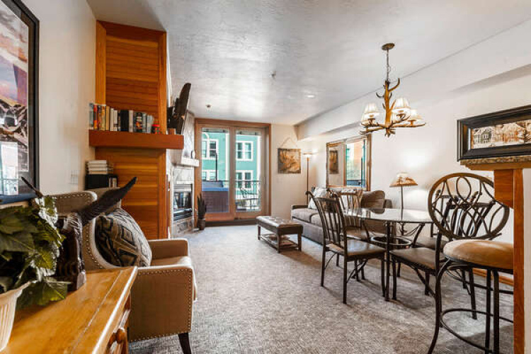 1 Bedroom Caledonian No.208 room