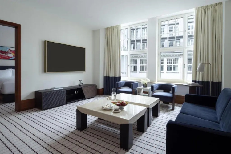 Conrad Hamburg photo 8