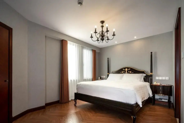Shanghai Park Hotel