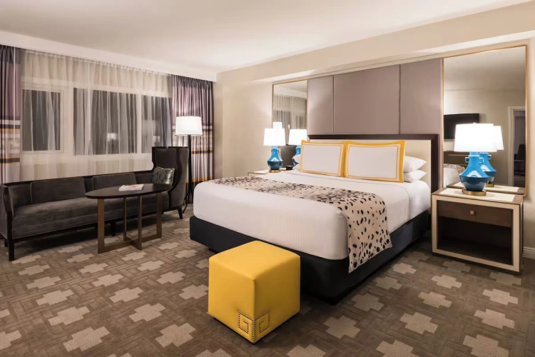 Julius Executive Double Suite