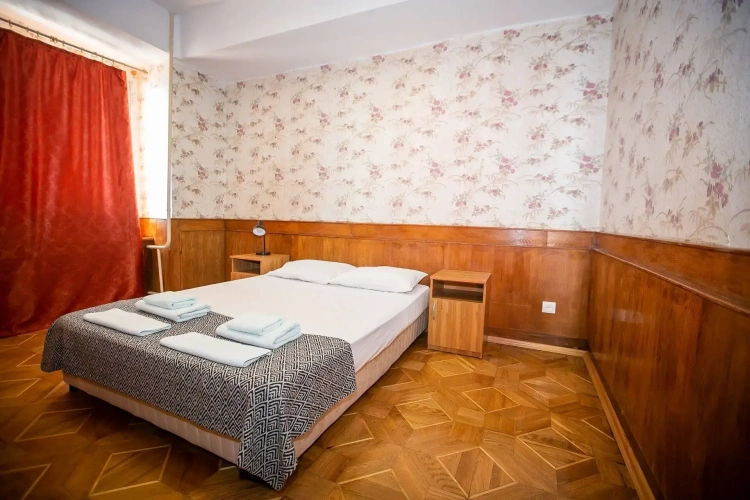 Quadruple Suite