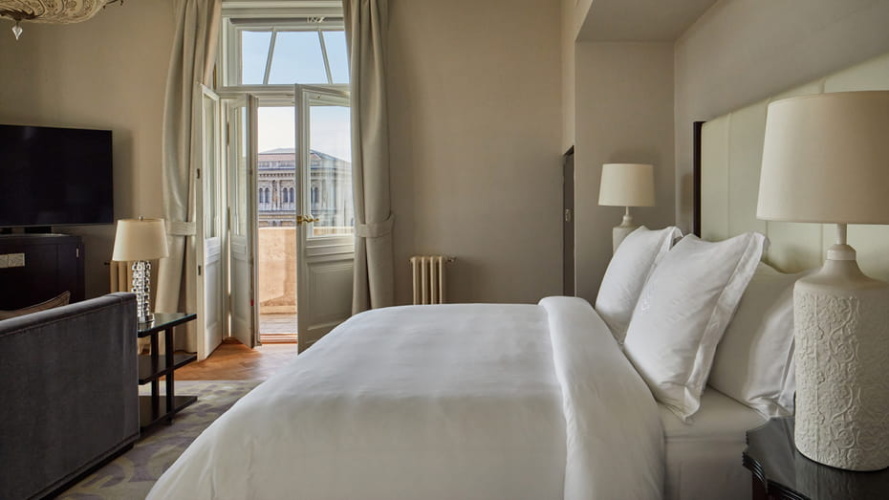 Park Double Suite with river view