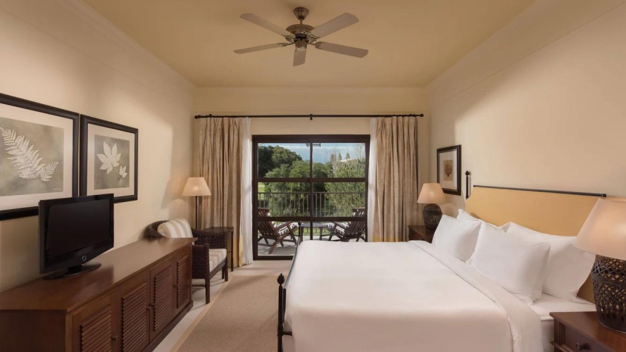 2 Bedrooms Top Floor Residence with balcony