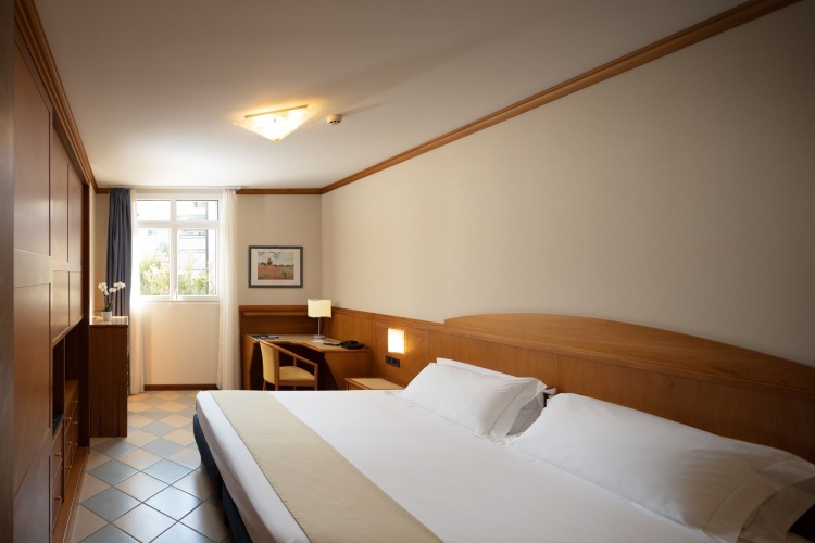 Quadruple Suite
