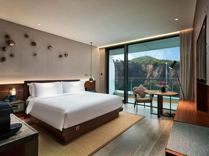 Premium Double room with balcony