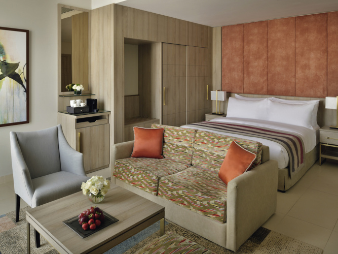 Double Residence Studio with city side