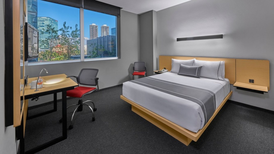 Quadruple Suite