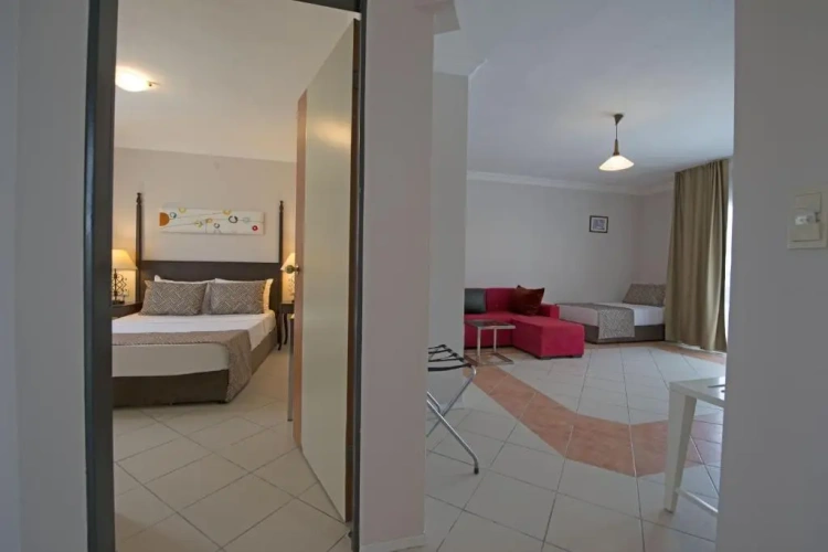 Quadruple Junior Suite